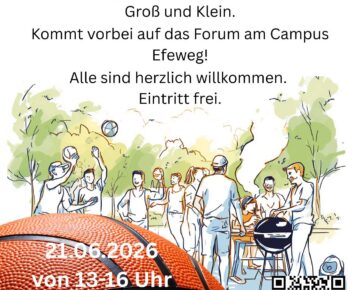 Flyer mit dem Titel „BASKETBALL FÜR FAMILIEN mit ALBA Berlin“. Auf dem Bild sind Menschen zu sehen, die im Freien Basketball spielen; andere schauen zu und entspannen sich. Unten sind Veranstaltungsdetails, Datum, Uhrzeit, ein QR-Code sowie mehrere Logos zu sehen.